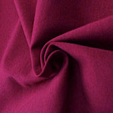 VINRØD BOMULDSJERSEY – NATURLIG, ÅNDBAR & STRÆKBAR