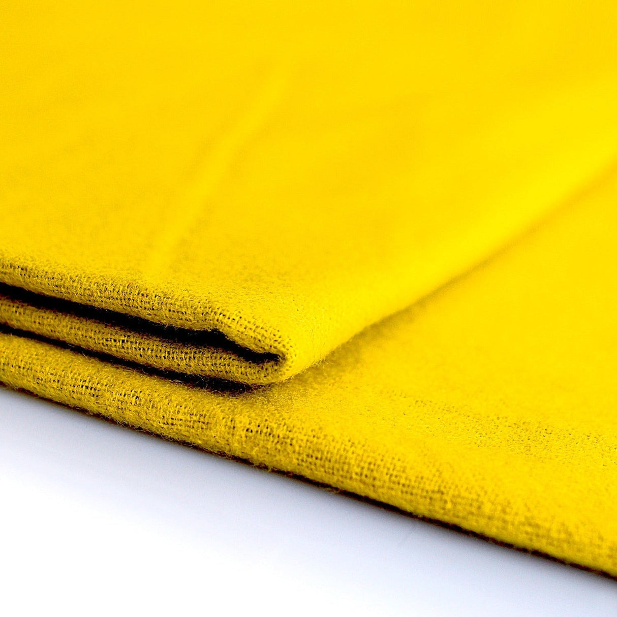 GUL BRANDHÆMMENDE DEKO MOLTON – 300 CM, LET & MAT