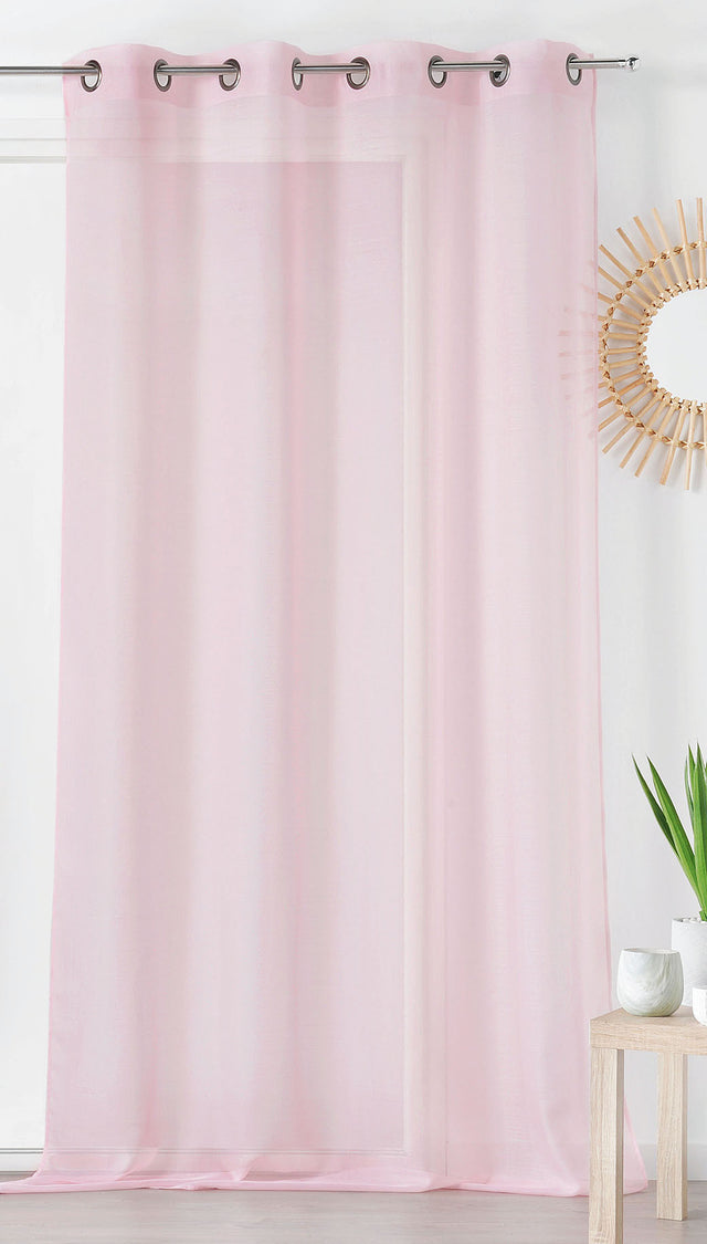 Silkeblød semi-transparent gardinvoile — lys rosa, syet som færdigt gardin