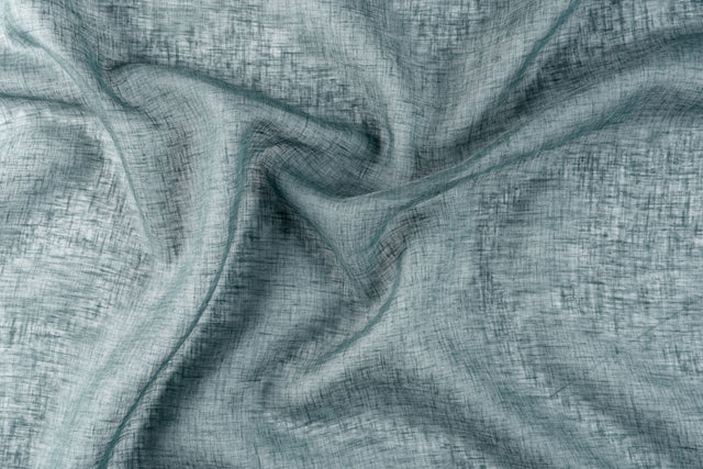Let hør-voile med naturstruktur — røgblå, stofprøve