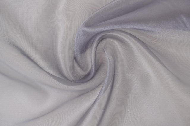 GRÅ ORGANZA – TRANSPARENT & GLÄNSANDE