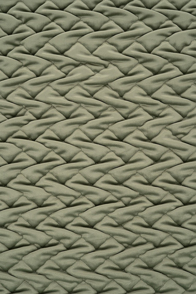 RØGET LYNGGRØN MAGIC DELUXE P300 – QUILTET VELOUR MED FLETMØNSTER