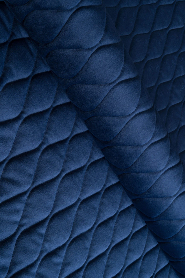 KLASSISK MARINEBLÅ MAGIC VELVET 3D – QUILTET VELOUR MED BLADMØNSTER