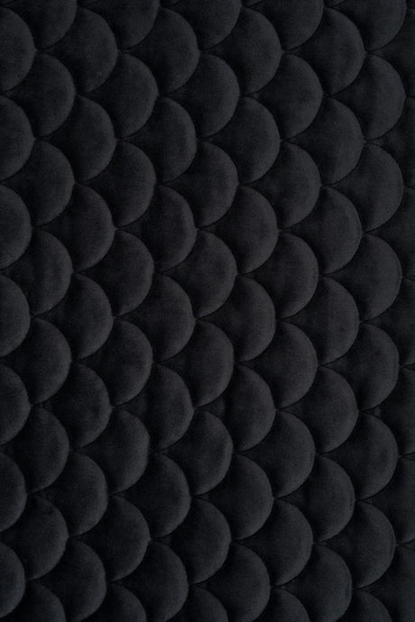 MATT NATTSVART MAGIC VELVET 3D – KVILTAD VELOUR MED FJÄLLMÖNSTER