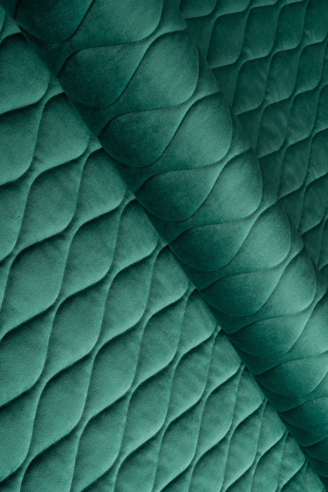 MØRK SMARAGDGRØN MAGIC VELVET 3D – QUILTET VELOUR MED BLADMØNSTER
