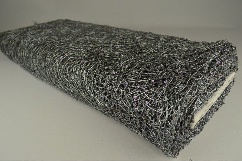 MÖRKGRÅ NÄTPALJETT TYG – SMÅ 2–3 MM PALJETTER, UTAN STRETCH