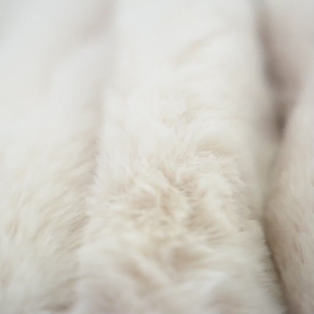 BLÅ BUNNY MÖBELTYG – IMITERAD PÄLS