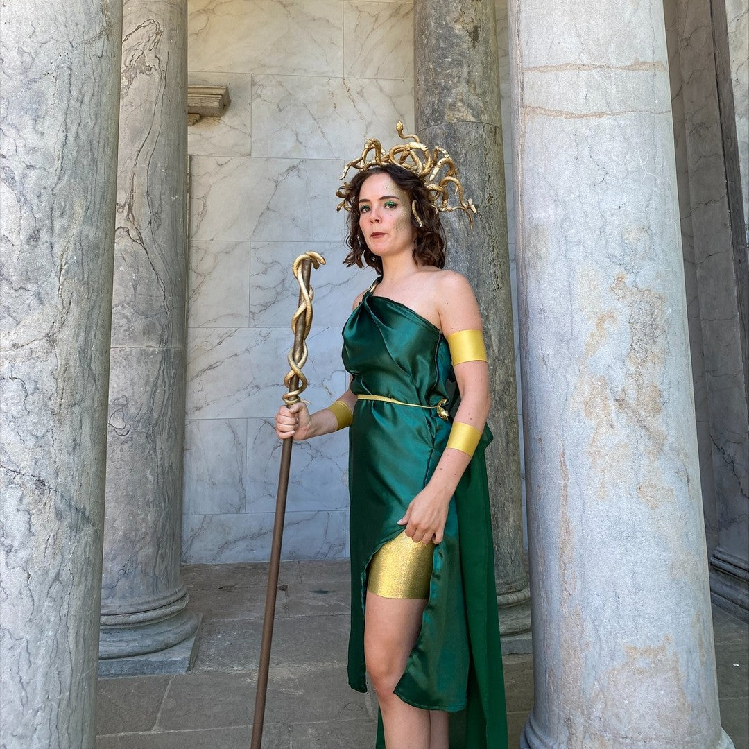 LIMEGRØN SATIN STOF – LET & GLANSFULDT