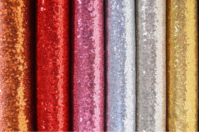 CHAMPAGNE PALJETTYG – SMÅ 3–4 MM PALJETTER & ENVÄGSSTRETCH