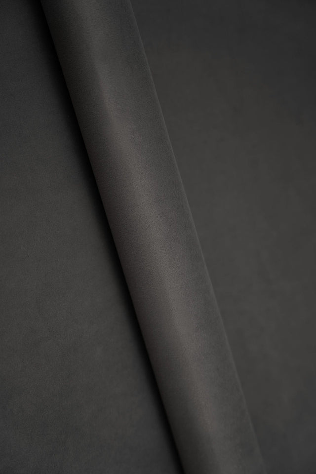 MÖRK ANTRACITGRÅ SMART VELVET MÖBELVELOUR – SLITSTARK & PETPROOF