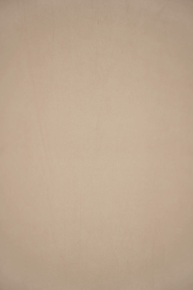 MJUK NUDEBEIGE SMART VELVET MÖBELVELOUR – SLITSTARK & PETPROOF
