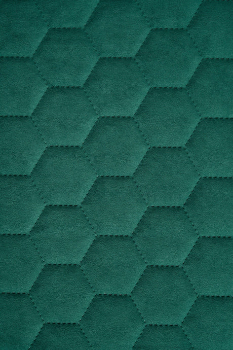 KLAR MALAKITGRÖN UTTARIO VELVET 3D – QUILTAD VELOUR MED SEXKANTSMÖNSTER