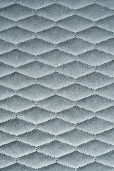 LJUS DIMGRÅ UTTARIO VELVET 3D – QUILTAD VELOUR MED BLADMÖNSTER