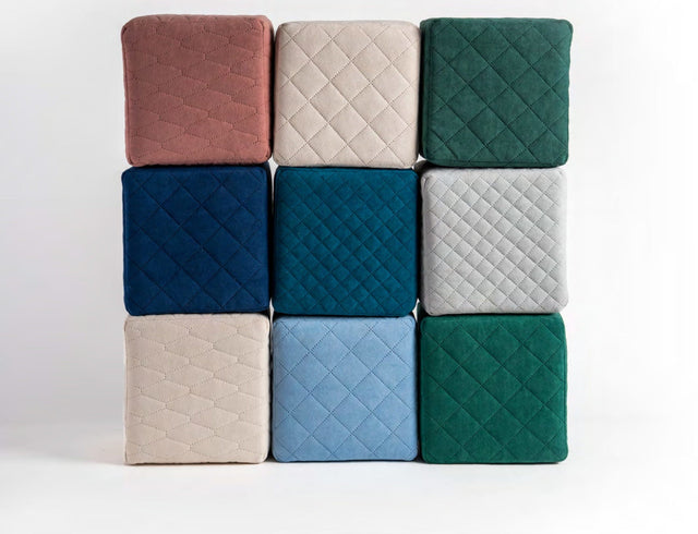 MØRK STORMGRÅ UTTARIO VELVET 3D – QUILTET VELOUR MED BLADMØNSTER