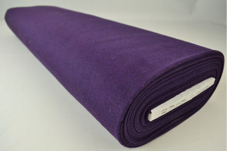 LILA SLITSTARKT OCH MJUKT ULLTYG