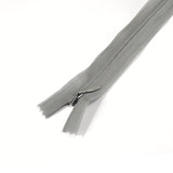 SØLVGRÅ USYNLIG LYNLÅS 4 MM