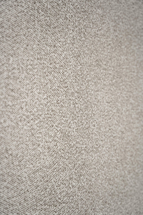 BLEK TAUPEBEIGE ZORA MÖBELTYG – SLITSTARK & LJUSÄKTA