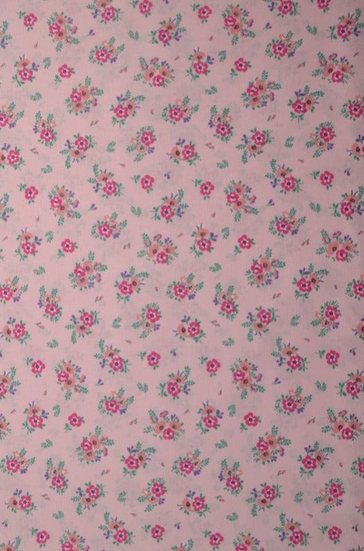 G&M Bomuldspoplin BOMULDSPOPLIN M. LYSERØDE PRIMULA BLOMSTER